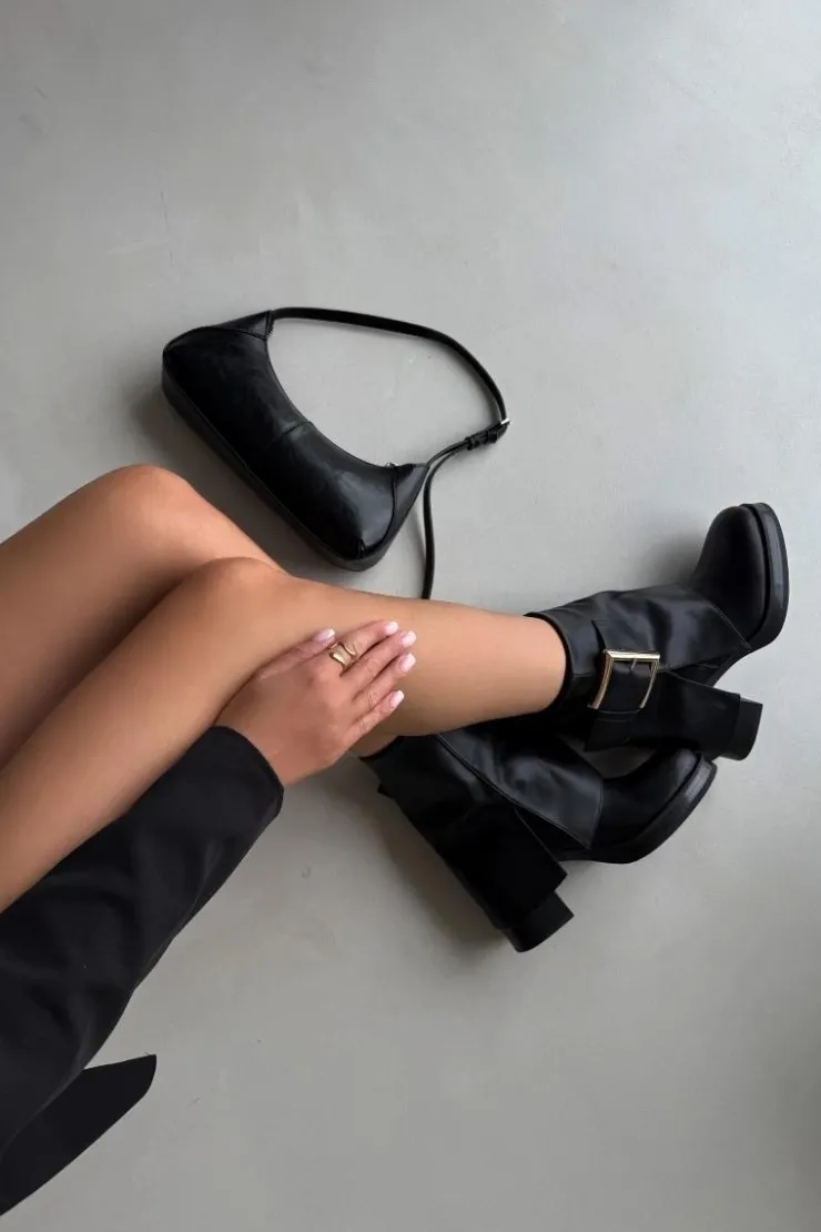 Boto Botki Ocieplane|Botki Na Obcasie*Ocieplane Botki Na Słupku Z Wywiniętą Cholewką I Złotą Klamrą Czarne Ylenara Czarny