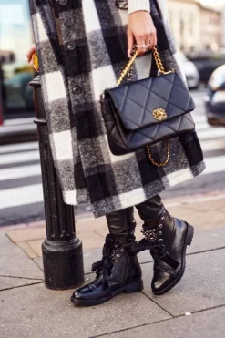 Boto Botki Sznurowane|Czarne Botki*Ocieplane Botki Z Metalowymi Perełkami I Wstążką Czarne Perla