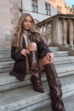 Damskie Boto Ocieplane Kozaki Damskie Z Wywiniętą Cholewką Na Słupku Czekoladowe Elivira