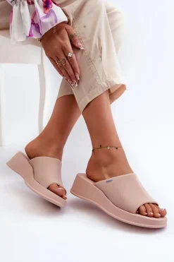 Outlet ZAXY Pachnące Klapki Damskie Na Koturnie LL285083 Jasnoróżowe