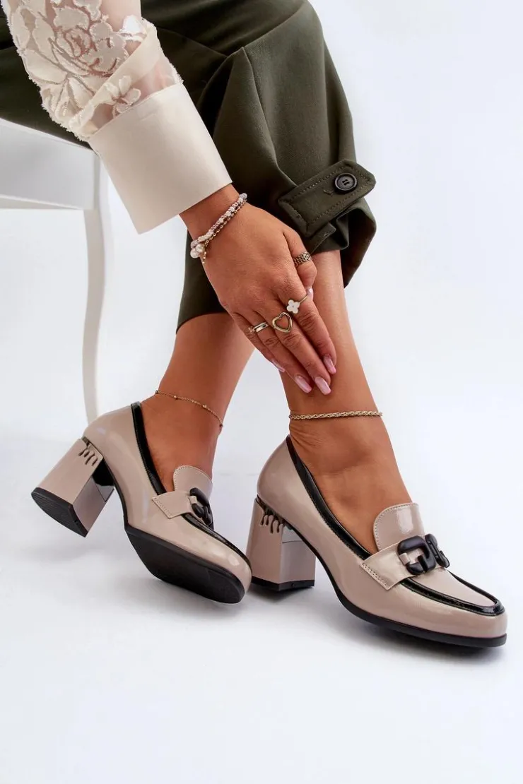 Clearance Damskie buty S.Barski Półbuty Damskie Na Słupku Lakierowane Beżowe D&A MR38-973 Beżowy