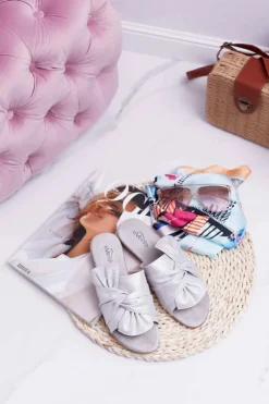 New Evento Połyskujące Klapki Z Wiązaniem Szare Emilia