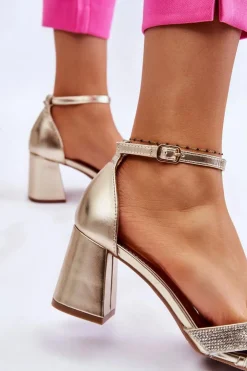 Sale Boto Sandałki Na Niskim Obcasie Z Dżetami Złote Monra