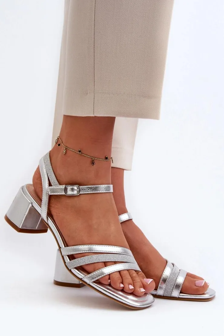 Buty Sergio Leone Sandały Na Obcasie*Sandały Damskie Na Niskim Obcasie Z Eko Skóry Sergio Leone SK046 Srebrne Srebrny