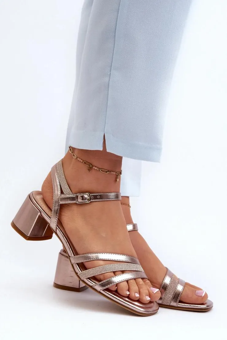 Buty Sergio Leone Sandały Damskie Na Niskim Obcasie Z Eko Skóry Sergio Leone SK046 Różowe Złoto Złoty