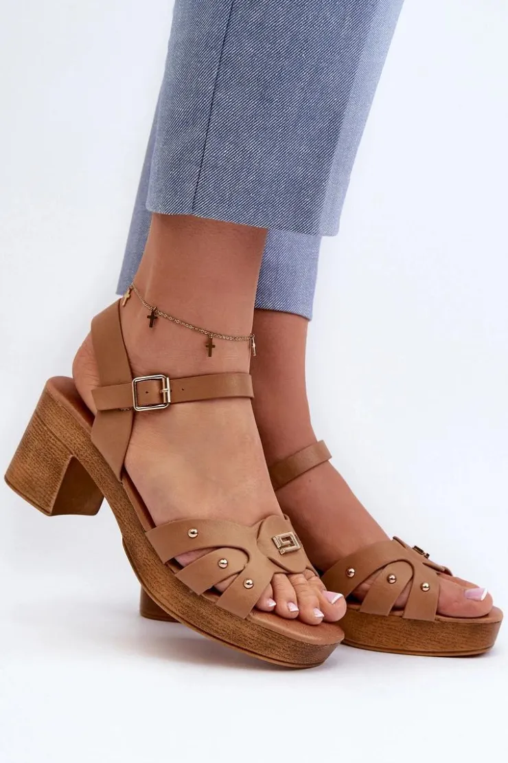 New Evento Sandały Damskie Na Obcasie Z Eko Skóry Brązowe Assames Brązowy