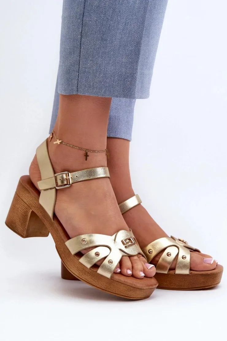 Damskie Evento Sandały Damskie Na Obcasie Z Eko Skóry Złote Assames