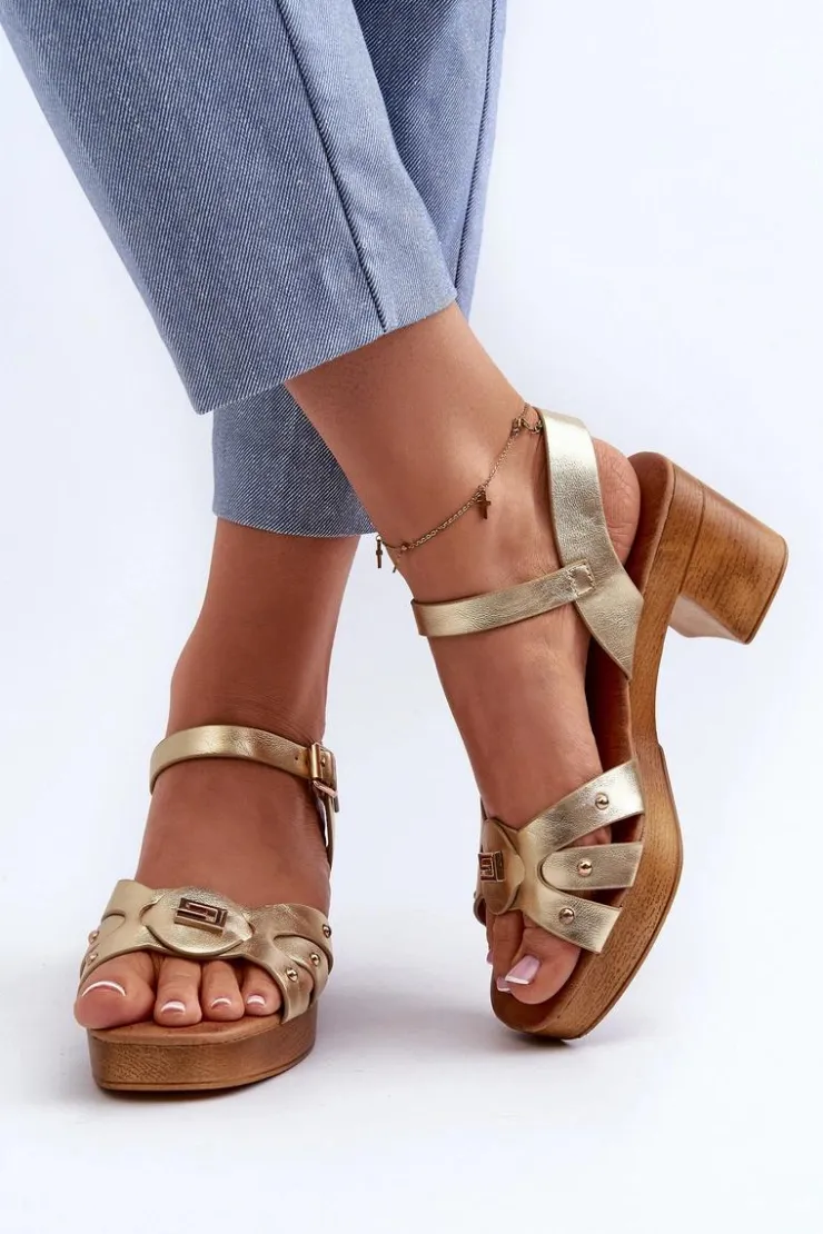 Damskie Evento Sandały Damskie Na Obcasie Z Eko Skóry Złote Assames