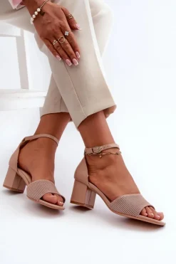 Outlet Evento Sandały Damskie Na Słupku Beżowe Desvia