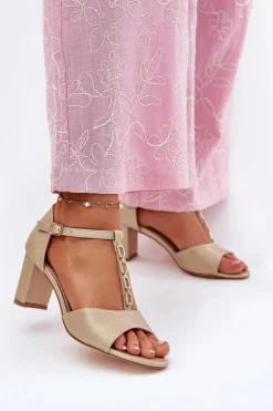 Damskie Evento Sandały Damskie Na Słupku Z Ozdobnym Paskiem Eko Skóra Złote Triavera