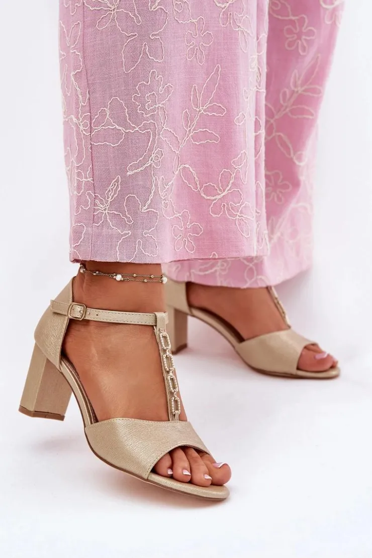 Damskie Evento Sandały Damskie Na Słupku Z Ozdobnym Paskiem Eko Skóra Złote Triavera