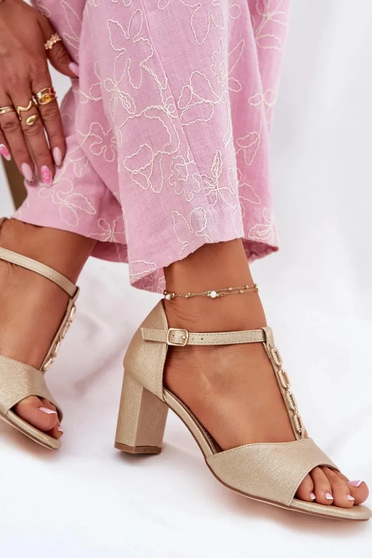 Damskie Evento Sandały Damskie Na Słupku Z Ozdobnym Paskiem Eko Skóra Złote Triavera