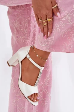 Damskie Evento Sandały Damskie Na Słupku Z Ozdobnym Paskiem Eko Skóra Białe Triavera