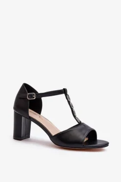 Evento Sandały Damskie Na Słupku Z Ozdobnym Paskiem Eko Skóra Czarne Triavera Czarny