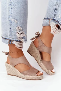 Hot Evento Sandały Na Koturnie Z Plecionką Beżowe Mykonos