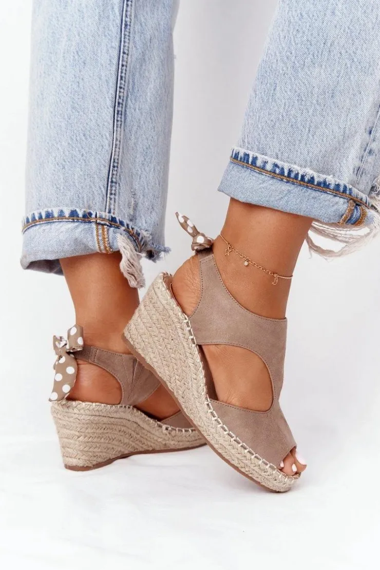 Hot Evento Sandały Na Koturnie Z Plecionką Beżowe Mykonos