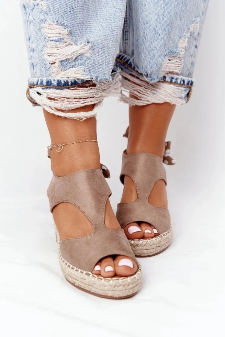 Hot Evento Sandały Na Koturnie Z Plecionką Beżowe Mykonos