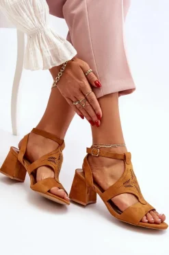 Sale Boto Sandały Na Niskim Obcasie Camel Eleriva Brązowy