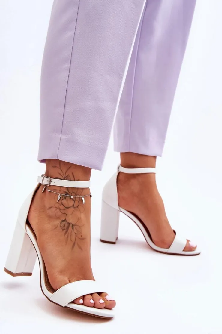 Online Boto Sandały Na Obcasie Białe Individual