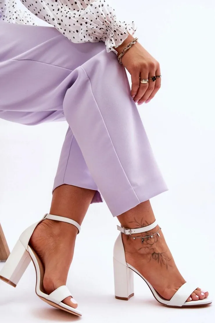 Online Boto Sandały Na Obcasie Białe Individual