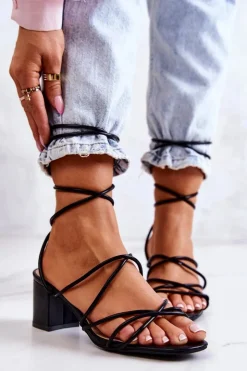 Boto Sandały Na Obcasie Wiązane Czarne Meghan