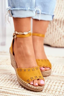 Damskie Evento Sandały Na Plecionej Koturnie Żółte Sagittarius