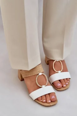 Discount Boto Sandały Na Słupkowym Obcasie Biało-Beżowe Afleeria