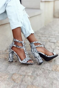 Damskie Boto Sandały Na Słupku Czarne Z Wężowym Wzorem Folly