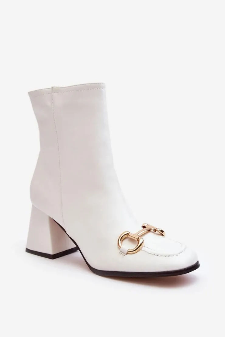 Outlet Boto Skórzane Botki Na Obcasie Z Ozdobą Białe Pamelinta