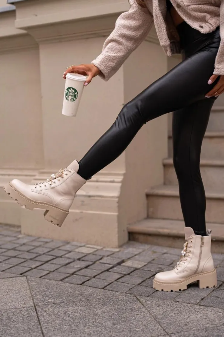 Damskie CheBello Skórzane Botki Workery Damskie Z Motylem Beżowe 4590