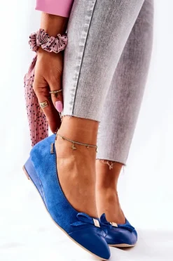 Outlet Monnari Skórzane Czółenka Na Koturnie 0590-M12 Niebieskie