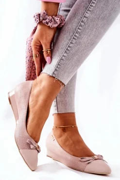 Monnari Czółenka Klasyczne*Skórzane Czółenka Na Koturnie 0590-M04 Jasnoróżowe