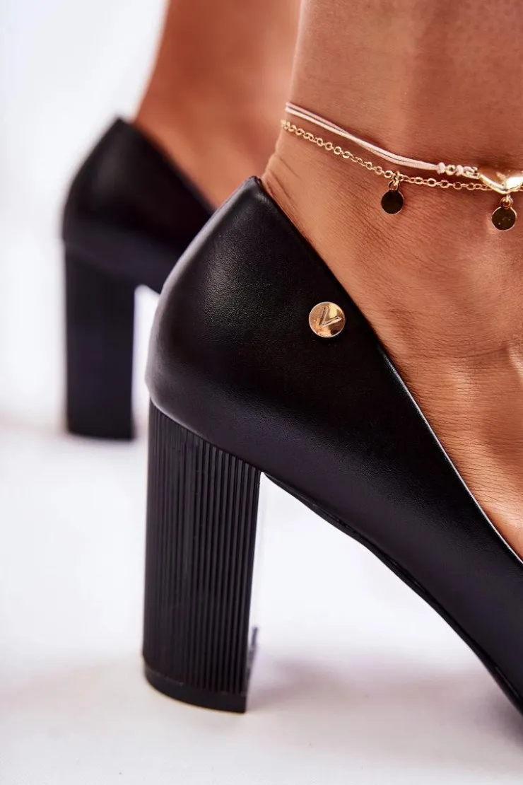 Clearance Buty damskie Vinceza Skórzane Czółenka Na Słupku W Szpic Czarne Larea