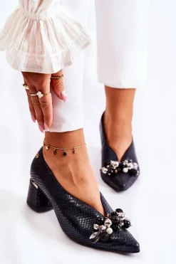 Hot Laura Messi Skórzane Czółenka Z Ozdobą 2487 Czarne