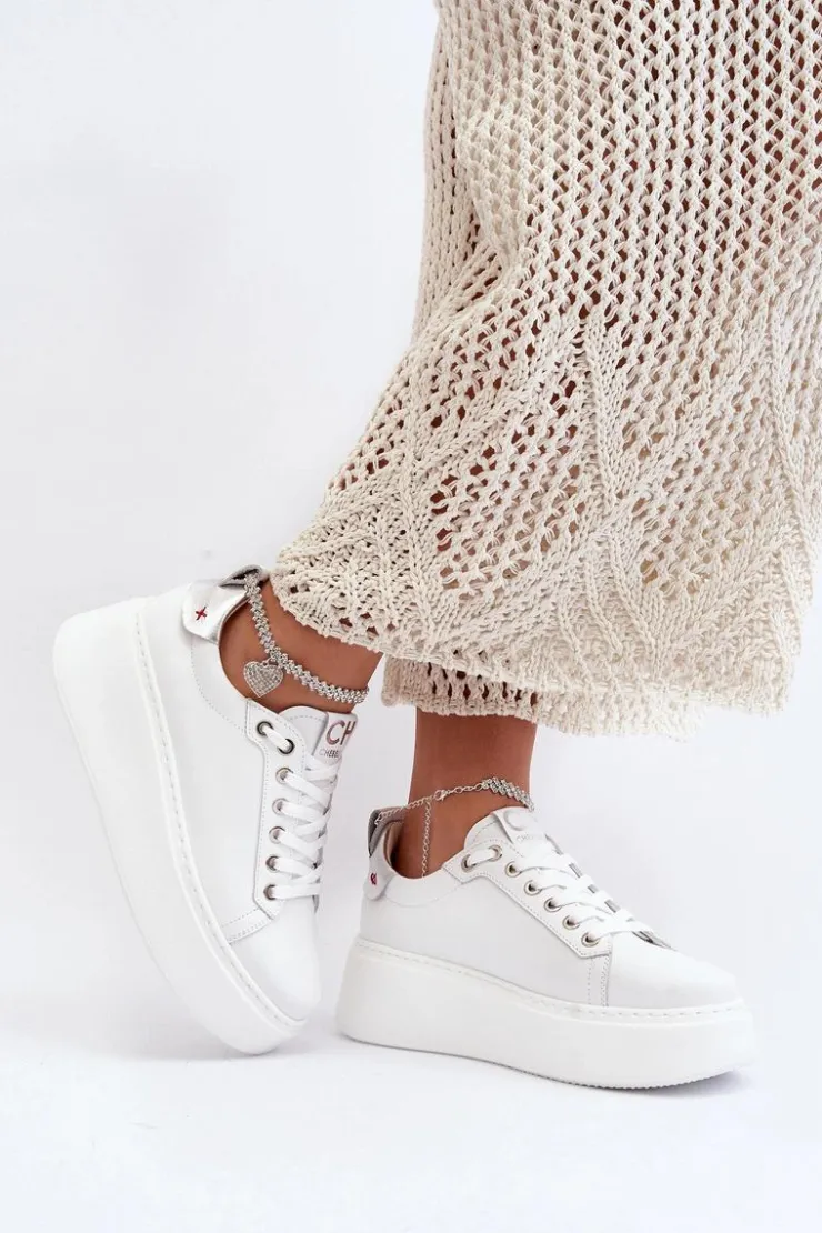 CheBello Buty Sportowe Na Platformie*Skórzane Damskie Sneakersy Z Bransoletą 4406 Białe