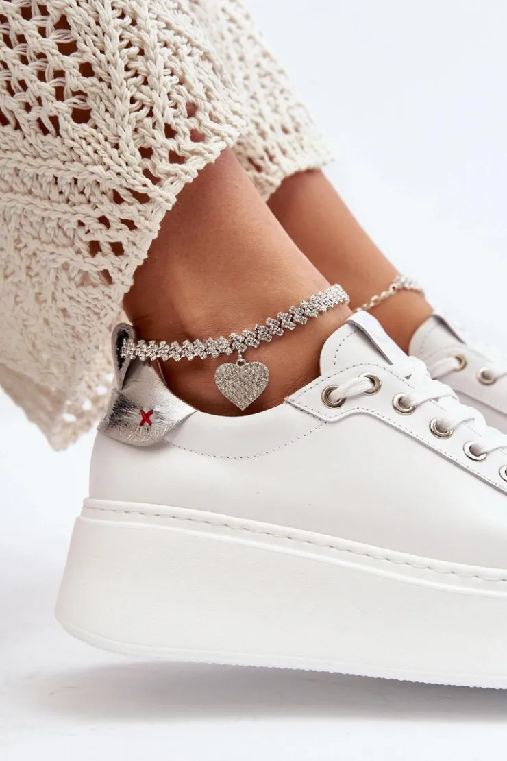 CheBello Buty Sportowe Na Platformie*Skórzane Damskie Sneakersy Z Bransoletą 4406 Białe
