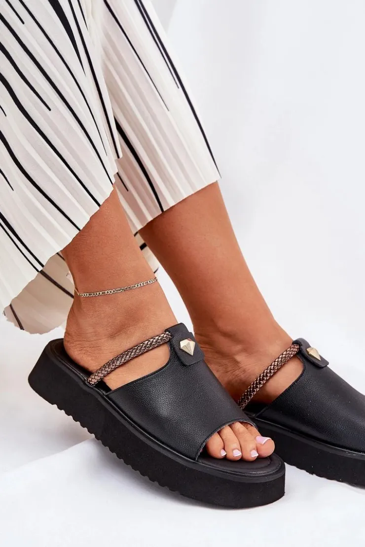 Online Damskie buty S.Barski Skórzane Klapki Damskie Na Platformie Z Ozdobnym Paskiem D&A MK51-475 Czarne