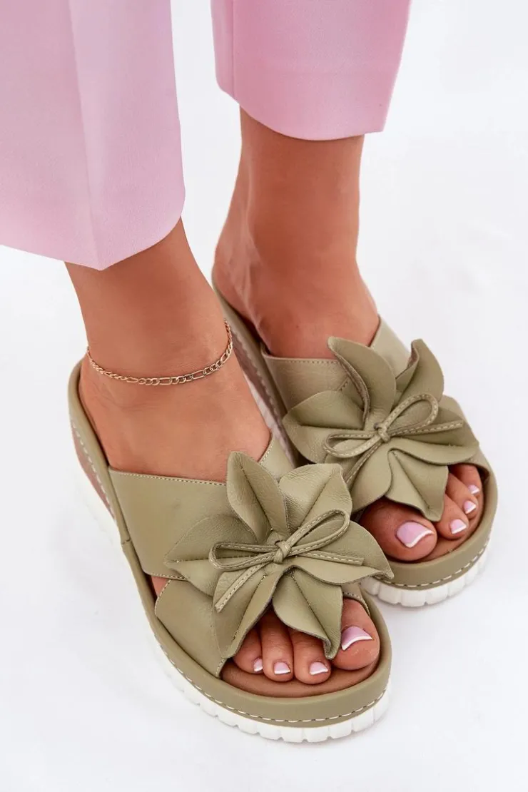 Damskie Artiker Skórzane Klapki Damskie Na Koturnie Z Ozdobnym Kwiatem 52C0503 Zielone