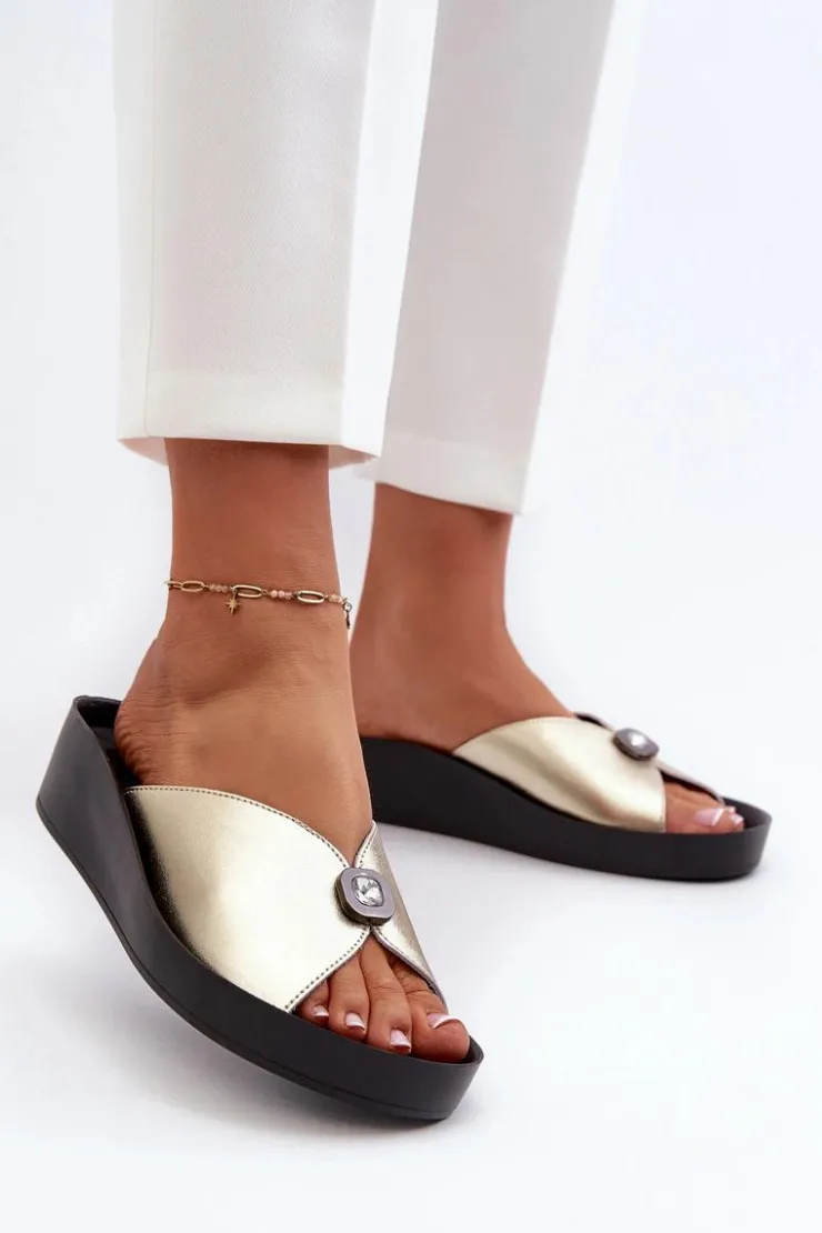 Damskie buty S.Barski Klapki Na Koturnie|Klapki Damskie Klasyczne*Skórzane Klapki Damskie Z Ozdobą Złote S.Barski KV27-027