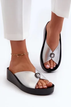 Damskie Damskie buty S.Barski Skórzane Klapki Damskie Z Ozdobą Srebrne S.Barski KV27-027