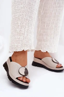 Damskie buty S.Barski Klapki Na Koturnie|Klapki Na Platformie*Skórzane Klapki Damskie Z Ozdobą S.Barski LR51-662 Beżowe