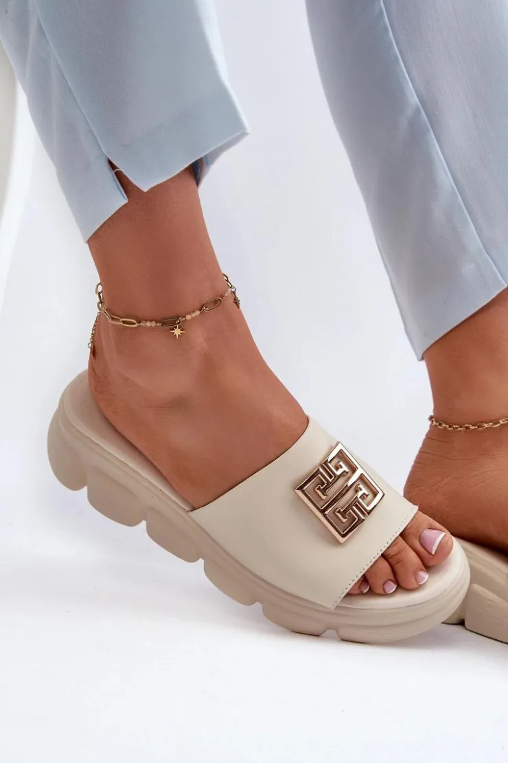 Damskie Buty damskie Vinceza Skórzane Klapki Damskie Ze Złotą Ozdobą Na Koturnie Vinceza 41444 Beżowe