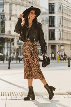 Damskie buty S.Barski Skórzane Lakierowane Botki Damskie Na Masywnym Słupku Ocieplane D&A CR42-189 Czarne