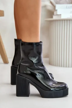 Damskie buty S.Barski Skórzane Lakierowane Botki Damskie Na Masywnym Słupku Ocieplane D&A CR42-189 Czarne