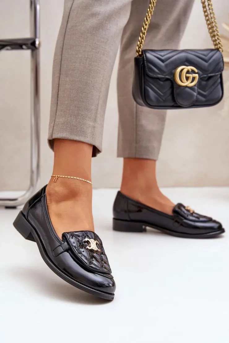 Hot Laura Messi Skórzane Lakierowane Mokasyny Ze Złotą Ozdobą 2927 Czarne