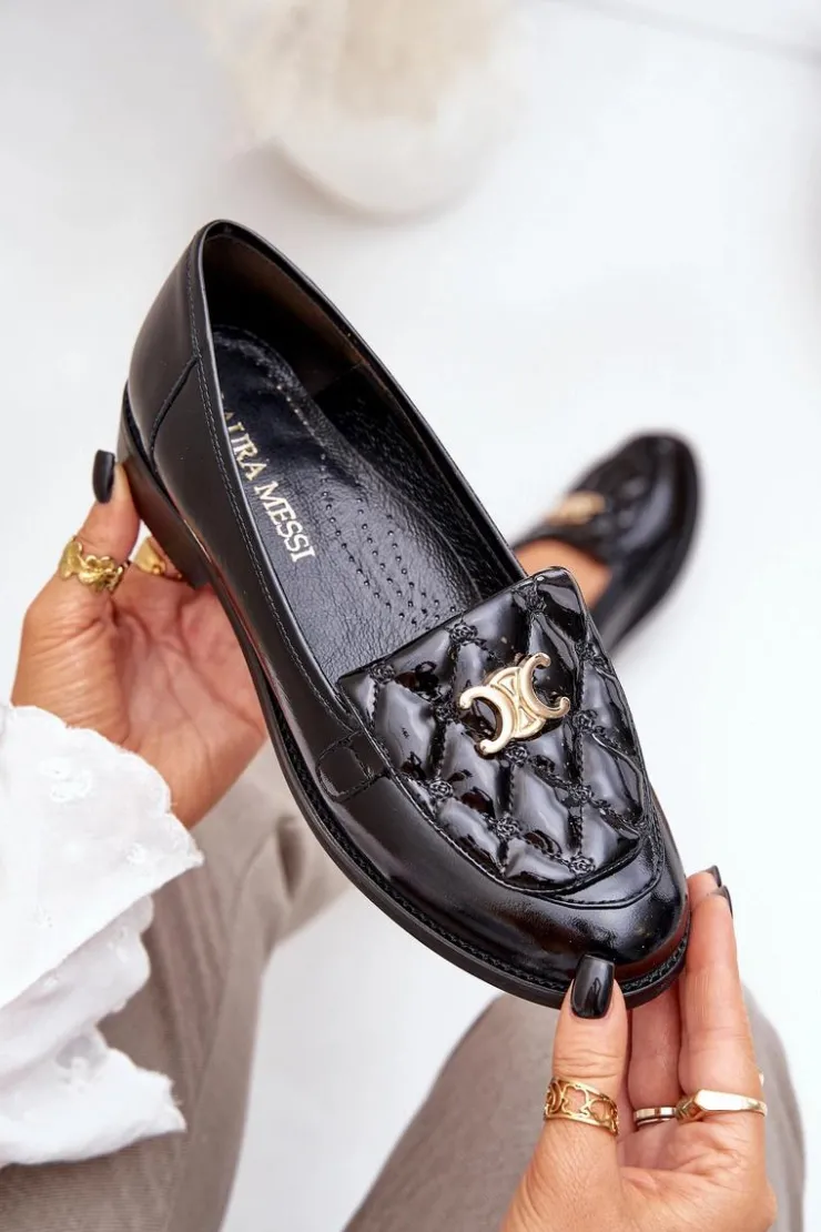 Hot Laura Messi Skórzane Lakierowane Mokasyny Ze Złotą Ozdobą 2927 Czarne