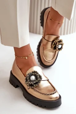 Outlet CheBello Skórzane Mokasyny Damskie Ozdobione Kwiatkiem Złote 4520