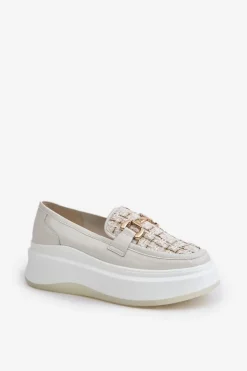 Buty damskie Vinceza Loafersy Damskie*Skórzane Mokasyny Damskie Na Platformie Ze Złotą Ozdobą Vinceza 89105 Jasnobeżowe Beżowy