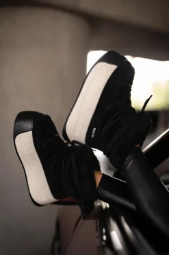 Outlet Big Star Shoes Skórzane Śniegowce Damskie Na Grubej Podeszwie Z Futerkiem Big Star OO274A206 Czarne Czarny