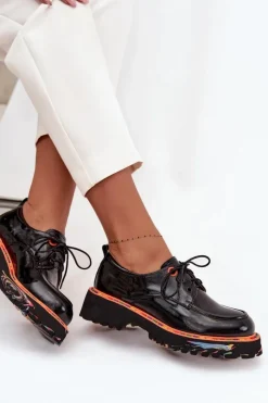 Best Artiker Skórzane Półbuty Damskie Lakierowane 57C0176 Czarne